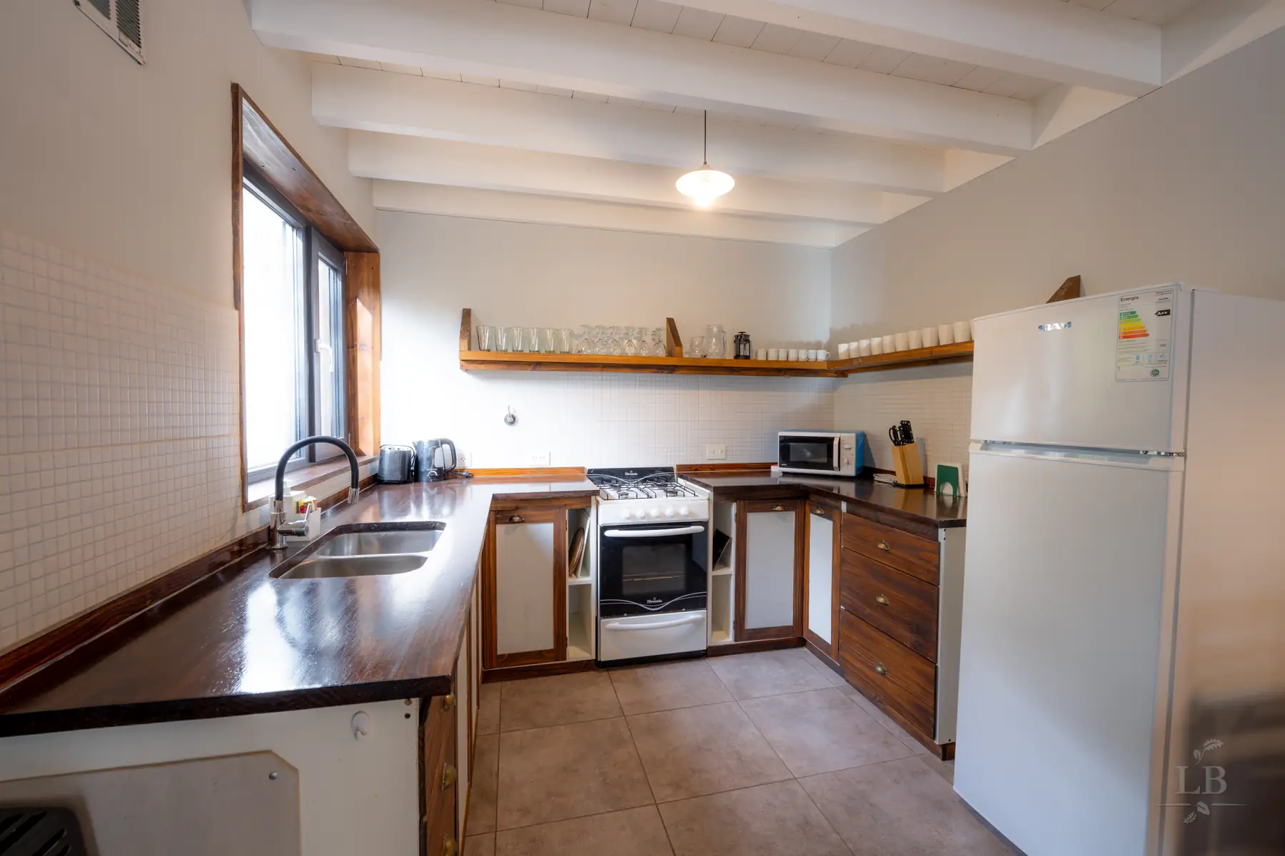 Cocina moderna equipada